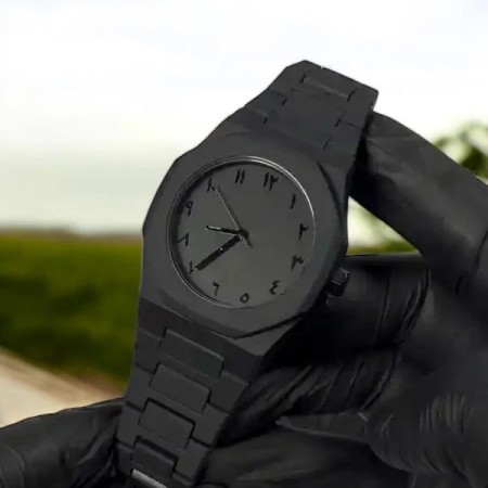 Luxury Arabic Dial, Carbon Fiber body, Black Watch